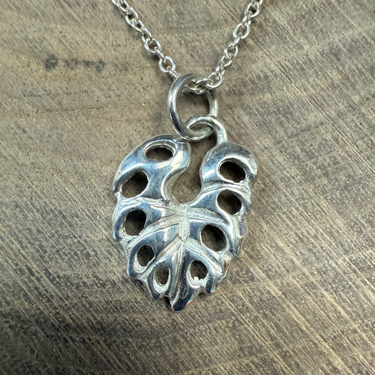 Blättli Sterling Silver Pendant