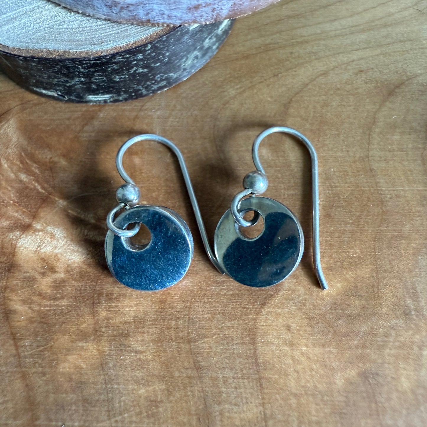 Loch Round Earrings
