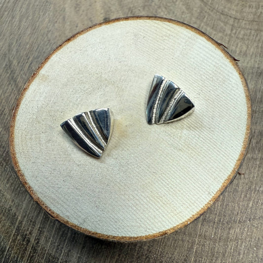 GEOMETRIE Segel Sterling Silver Studs
