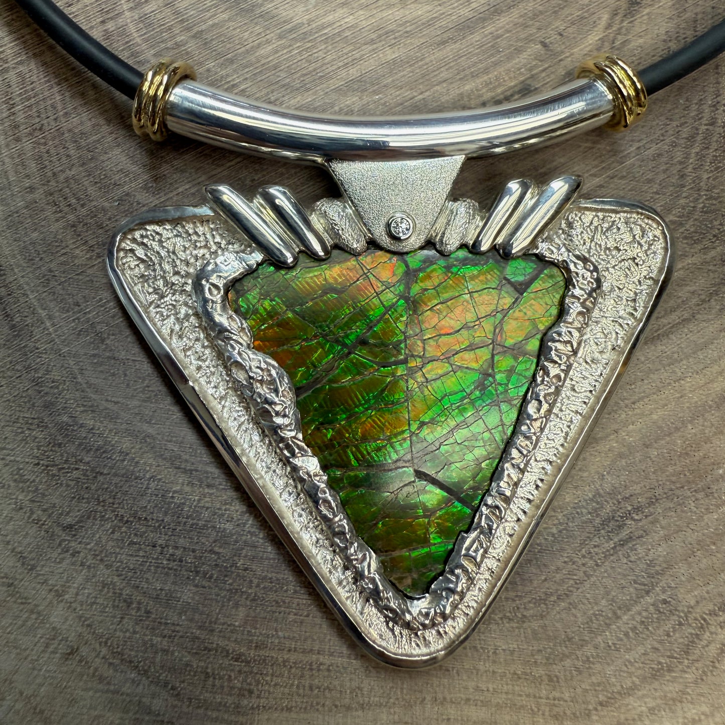 MYTHOS - Ammolite Warrior Triangle