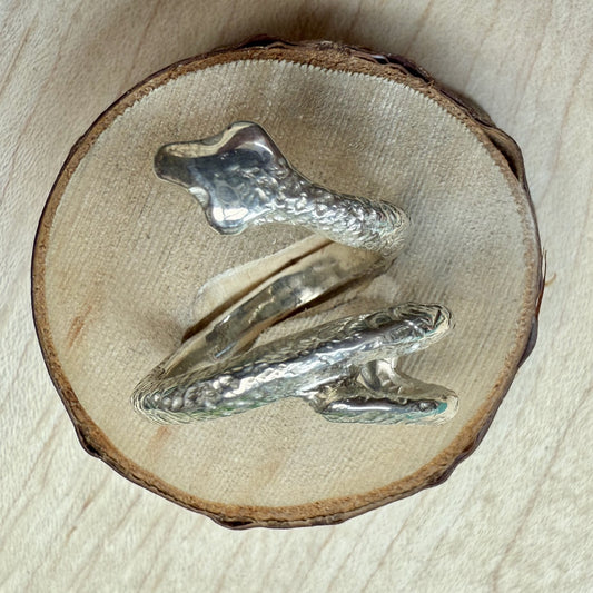 KOBRA (cobra) Single Loop Sterling Silver Ring